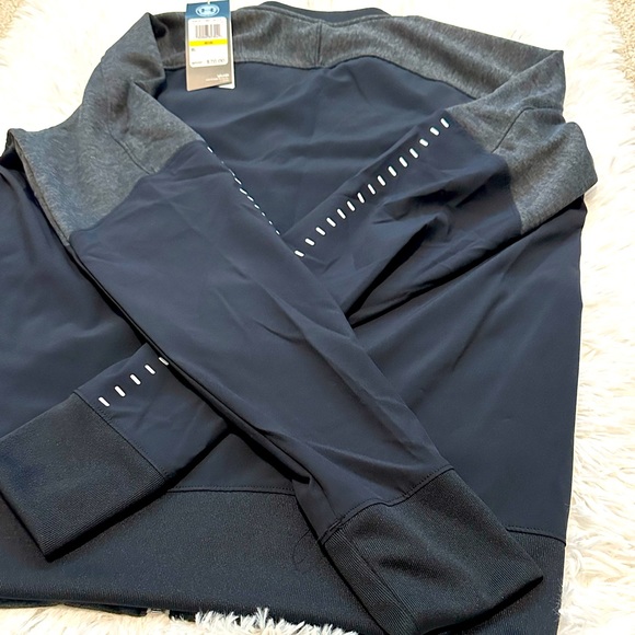 Under Armour Women’s Jacket NWT* - Picture 7 of 8